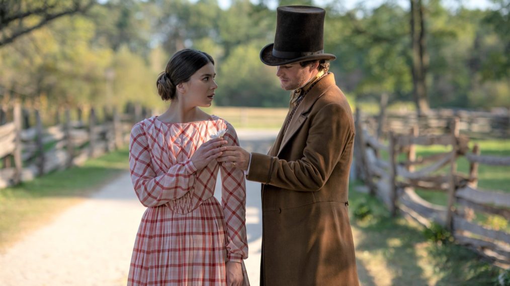 Le premier regard de la saison 2 de Dickinson taquine les nouveaux personnages et le dilemme de la renommée d’Emily (VIDEO)