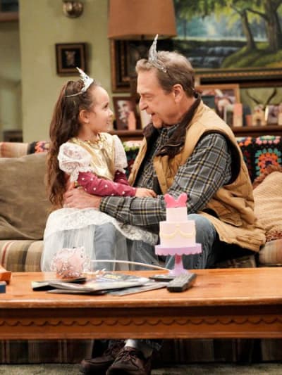 Beverly Rose et Dan - The Conners Saison 4 Episode 12