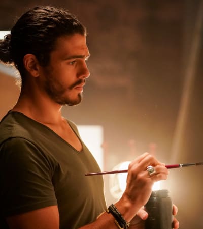 Gael Struggles -tall - Good Trouble Saison 4 Episode 4