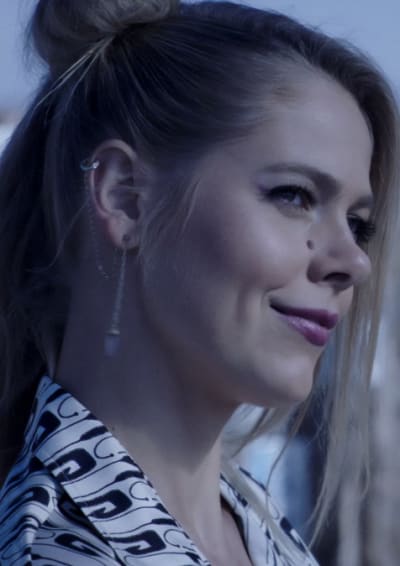 Izzy Smiles - Roswell, Nouveau-Mexique Saison 3 Épisode 1