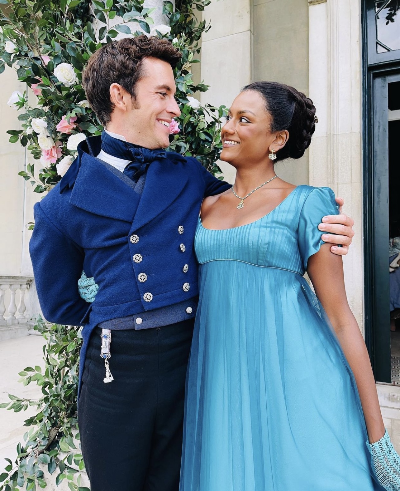 Compagnons de voyage – Jonathan Bailey devient vedette – Communiqué de presse