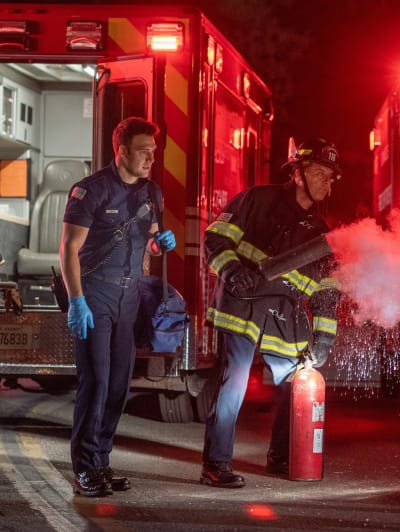 Éteindre les incendies - 9-1-1 Saison 6 Épisode 4