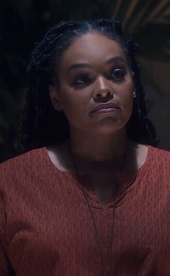 Propriétaire de la librairie - Tall - The Winchesters Saison 1 Episode 2