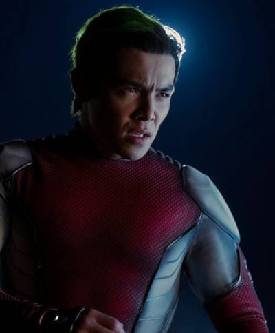 Gar est choqué - Titans Saison 4 Episode 2