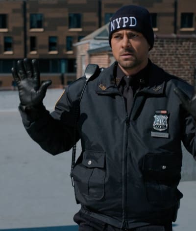 Hands Up - Manifest Saison 4 Épisode 6