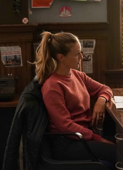 Mis en attente grand - Chicago PD Saison 10 Episode 8