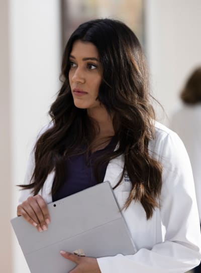 Rockstar Resident -tall - The Resident saison 6 épisode 9