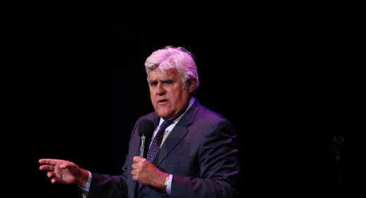 Jay Leno se produit sur scène lors de la National Night Of Laughter And Song même