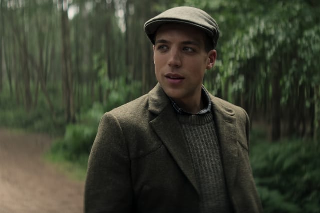 Ben Wiggins dans le rôle de Roald You