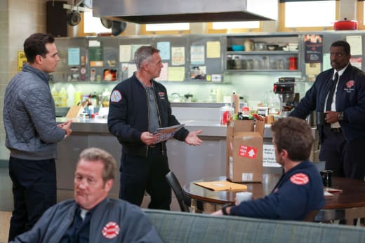 Fun with the Squad - Chicago Fire Saison 11 Episode 9