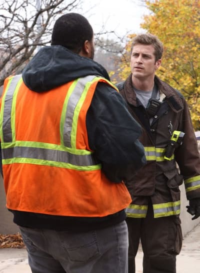 Heated Argument -tall - Chicago Fire Saison 11 Épisode 9