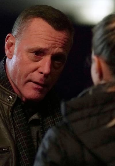 Vérification de Hailey -tall - Chicago PD Saison 10 Épisode 9