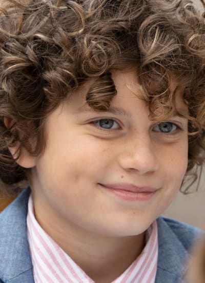 Noah habillé - Law & Order: SVU Saison 23 Episode 20