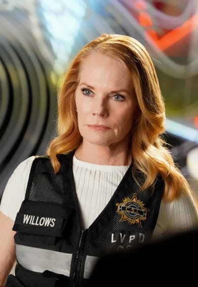 Catherine frustrée - Les Experts : Vegas Saison 2 Épisode 8