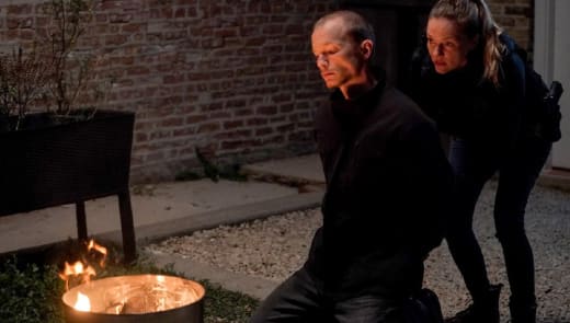 Chicago PD Saison 10 Episode 9 Review: Preuve de fardeau