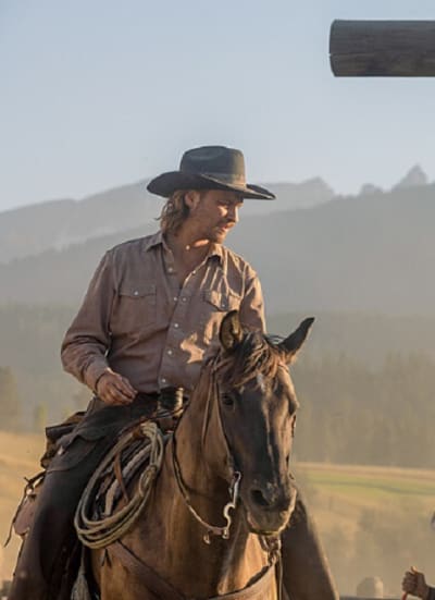 Kayce fait le travail - Yellowstone Saison 5 Épisode 8