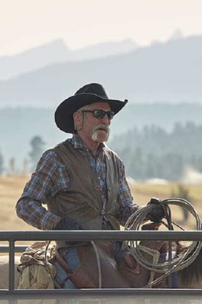 Lloyd Roping - Yellowstone Saison 5 Épisode 8