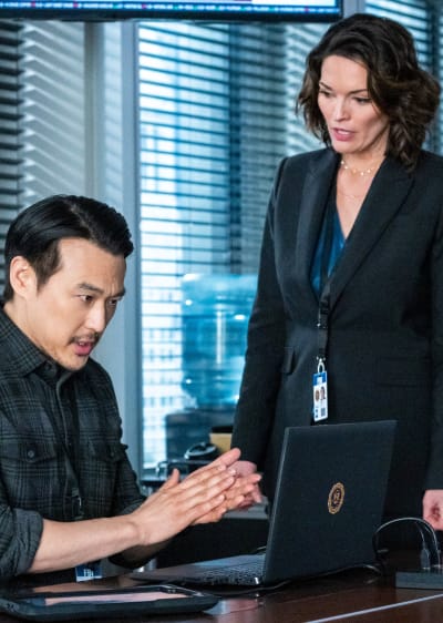 Security Gunned Down - FBI Saison 5 Episode 15
