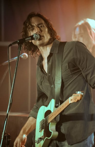 Billy dirige le groupe