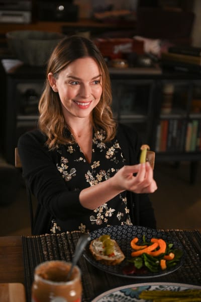 Une offrande - Un million de petites choses saison 5 épisode 5