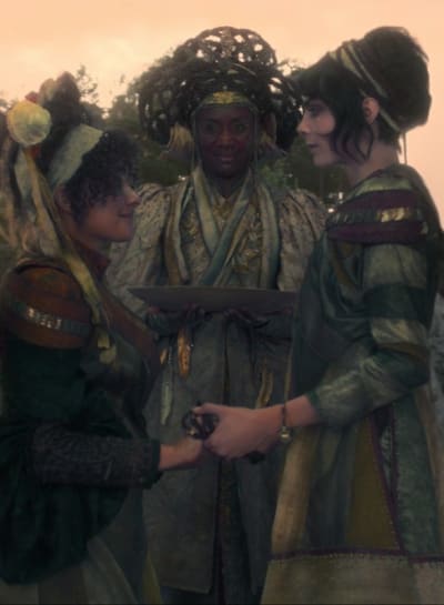 Mariage Tourmaline et Vignette - Carnival Row Saison 2 Episode 10