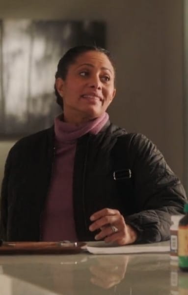 Accidents de la salle de bain -tall - A Million Little Things Saison 5 Épisode 7