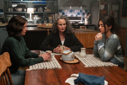 Trois générations de femmes Landry - The Way Home saison 1 épisode 10