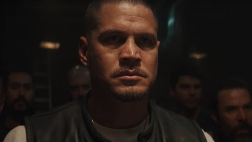 La saison 5 de Mayans MC : la plus meurtrière à ce jour ? Découvrez la bande-annonce.