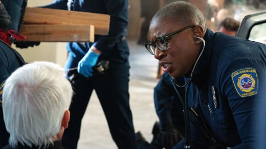Un accident choquant dans l’épisode 15 de la saison 6 de 9-1-1