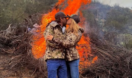 Ryan Bingham et Hassie Harrison de Yellowstone confirment une vraie romance