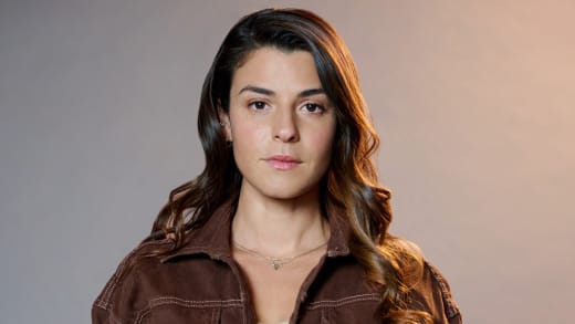 Découvrez les secrets de Valeria Galindo dans la série Ride sur Hallmark Channel.