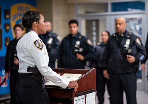Résumé épisode final East New York : Regina et Suarez triomphent, Brandy découvre la vérité, Bentley doit choisir.
