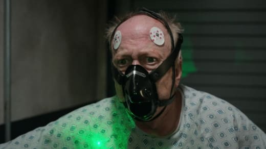 Découvrez enfin le sort du capitaine Daly dans Manifest avec ces images inédites !
