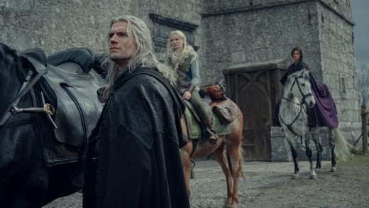 Découvrez les détails inédits de la vie des fugitifs et des agents d’espionnage dans The Witcher Saison 3.