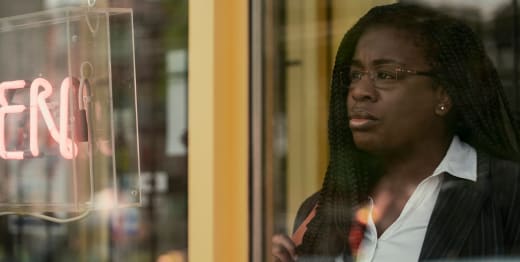 Découvrez la série choc de Netflix sur la crise des opioïdes avec Uzo Aduba