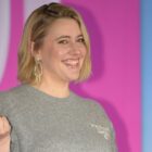 La réalisatrice de Barbie Greta Gerwig accueille discrètement un deuxième