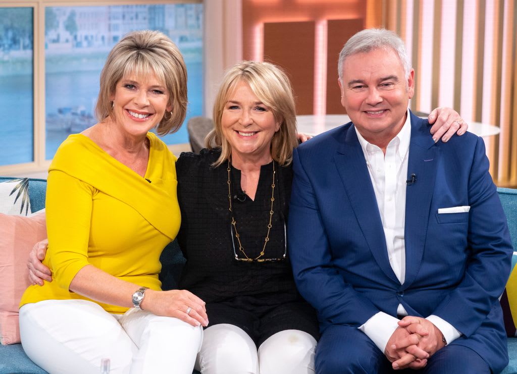 Les fans de Fern Britton réagissent avec enthousiasme à ses photos florales et à sa transformation physique