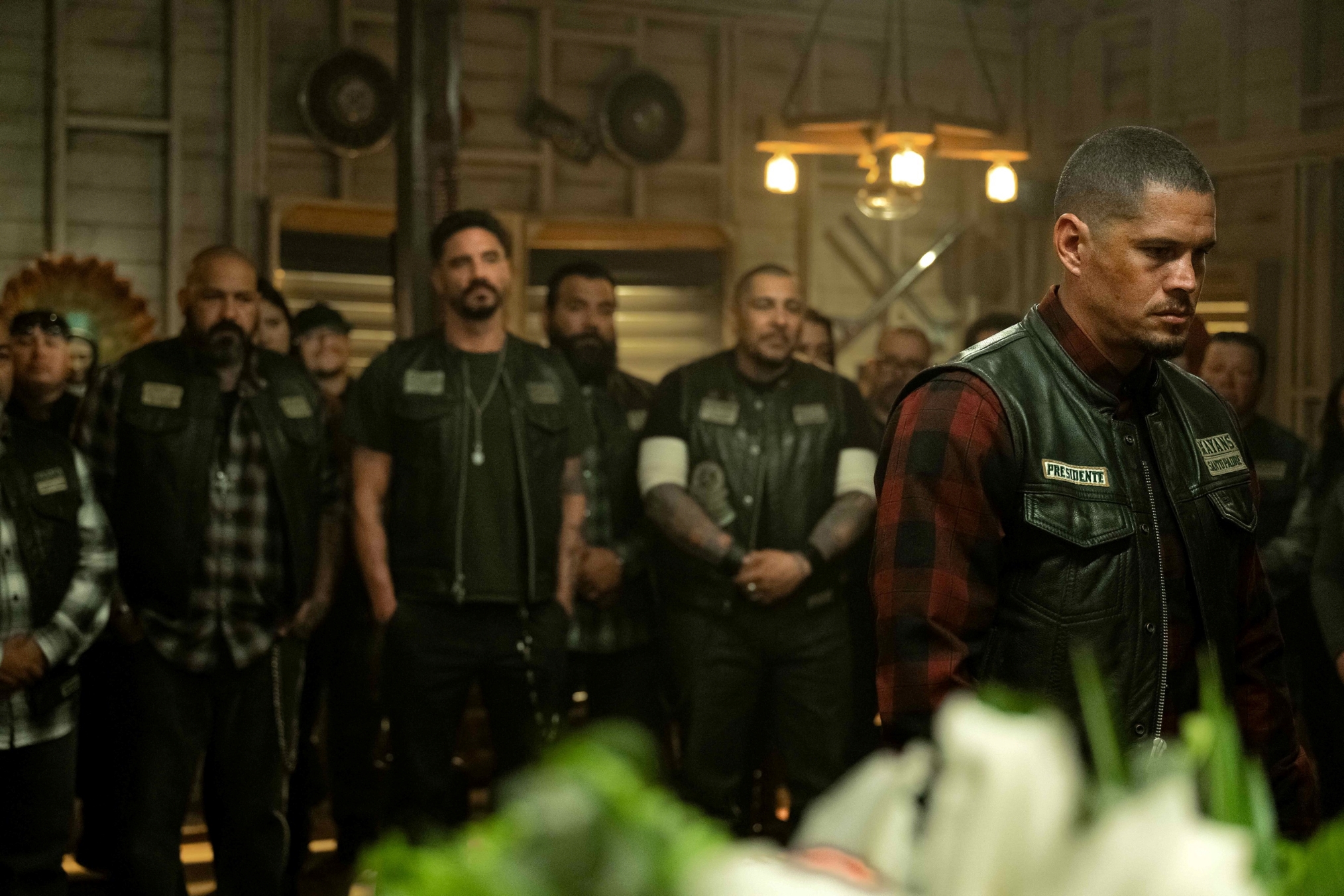 Un final sanglant et choquant dans la série Mayans MC fait réagir les fans