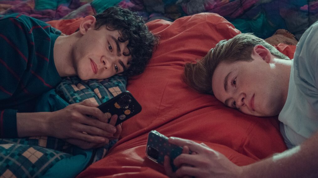 10 séries YA LGBTQ+ à découvrir après ‘Heartstopper’ Saison 2