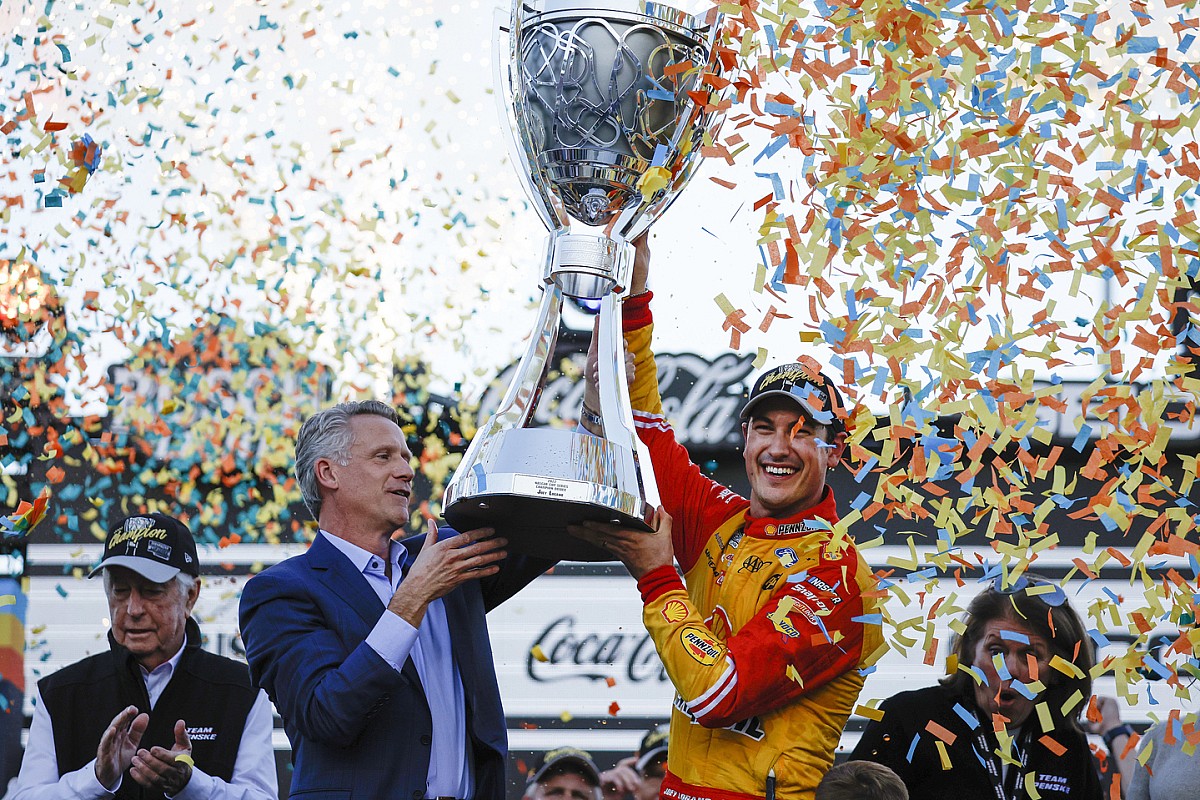 Netflix et NASCAR s’unissent pour suivre les playoffs de la Coupe 2023