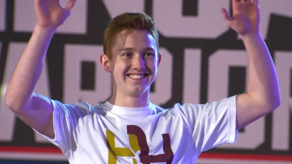 Adolescent Hans Hertz brille dans l’avant-première de la scène 1 (VIDEO)