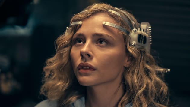 Annulation de The Peripheral et A League of Their Own sur Prime Video : Les renouvellements de la saison 2 annulés