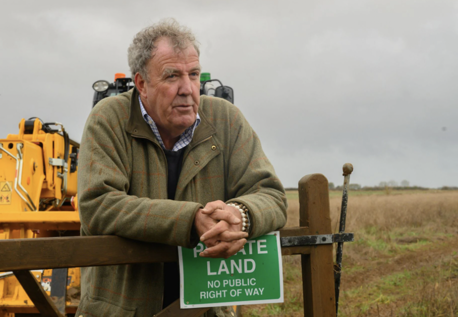 Avenir incertain pour “Clarkson’s Farm”, les patrons d’Amazon le revoient à la hausse.