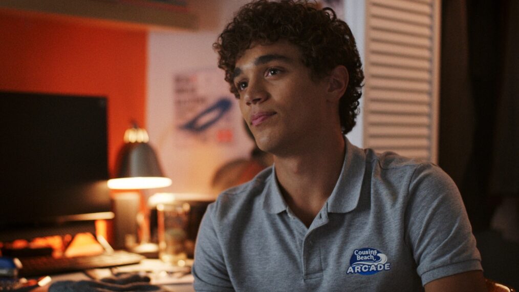 David Iacono poursuit l’histoire de Cam Cameron dans la saison 2, le chouchou des fans de ‘The Summer I Turned Pretty’.