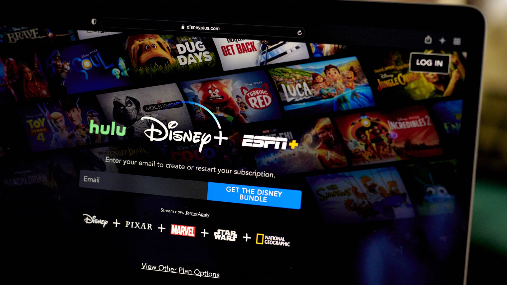 Disney renforce la sécurité des mots de passe pour contrer le partage, à l’instar de Netflix.