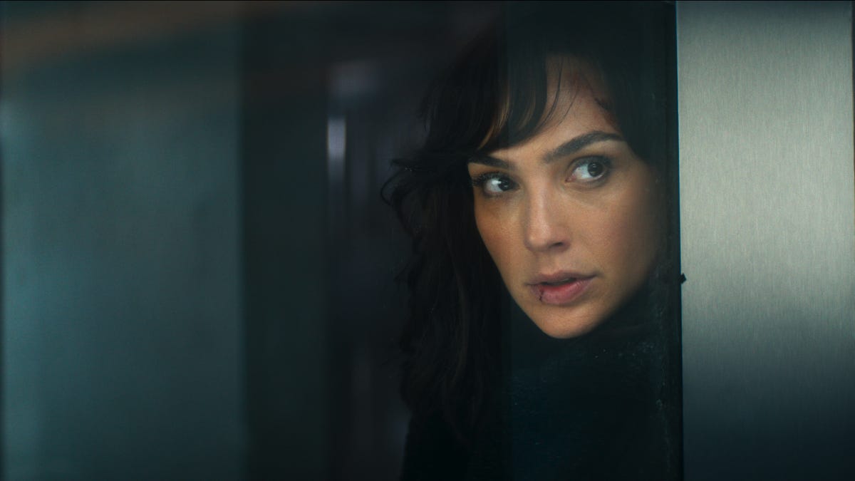 Gal Gadot mène un film d’espionnage énergique sur Netflix
