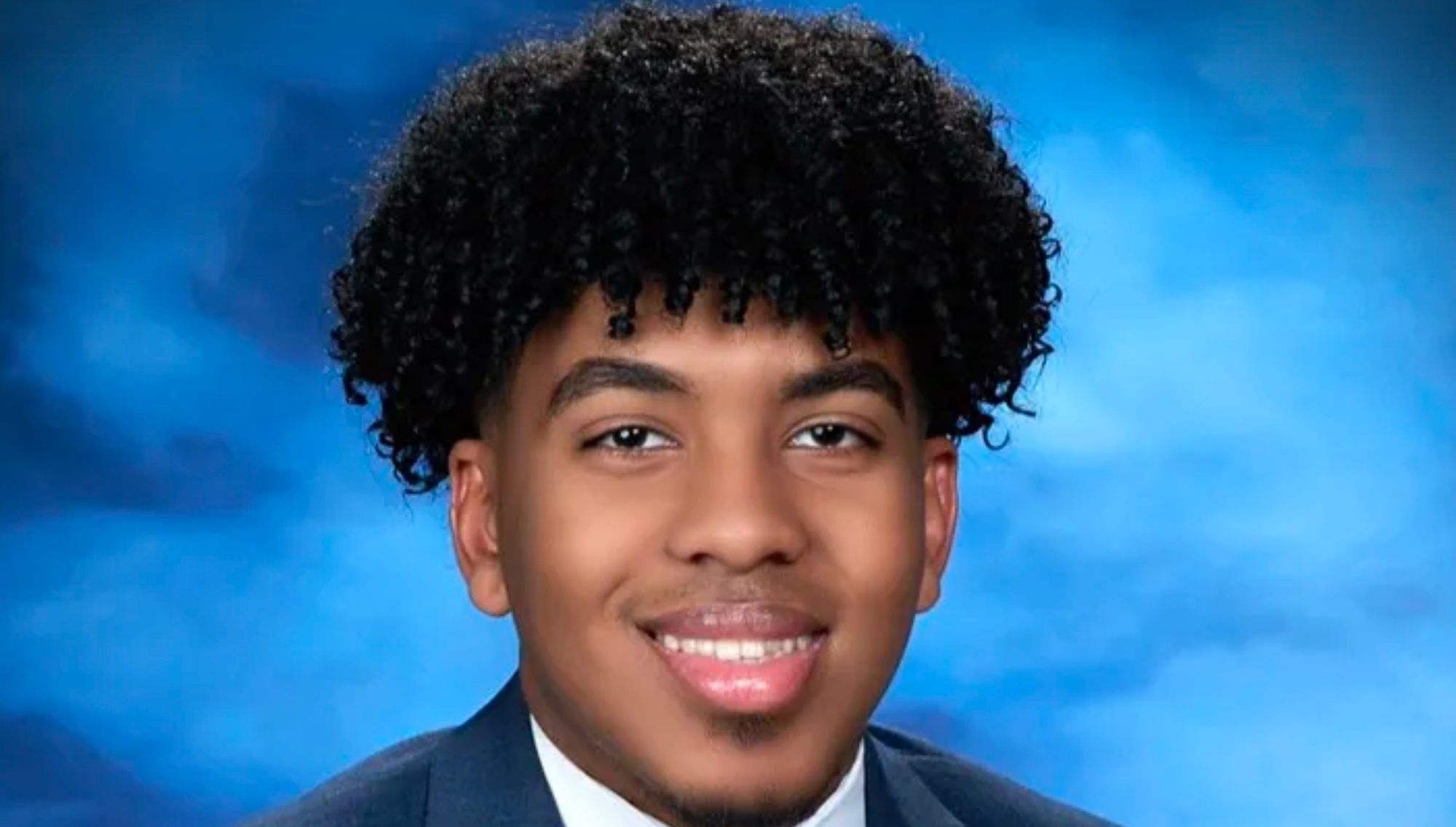 Jeune ingénieur Netflix de 22 ans porté disparu depuis lundi, ses affaires retrouvées près du Golden Gate Bridge