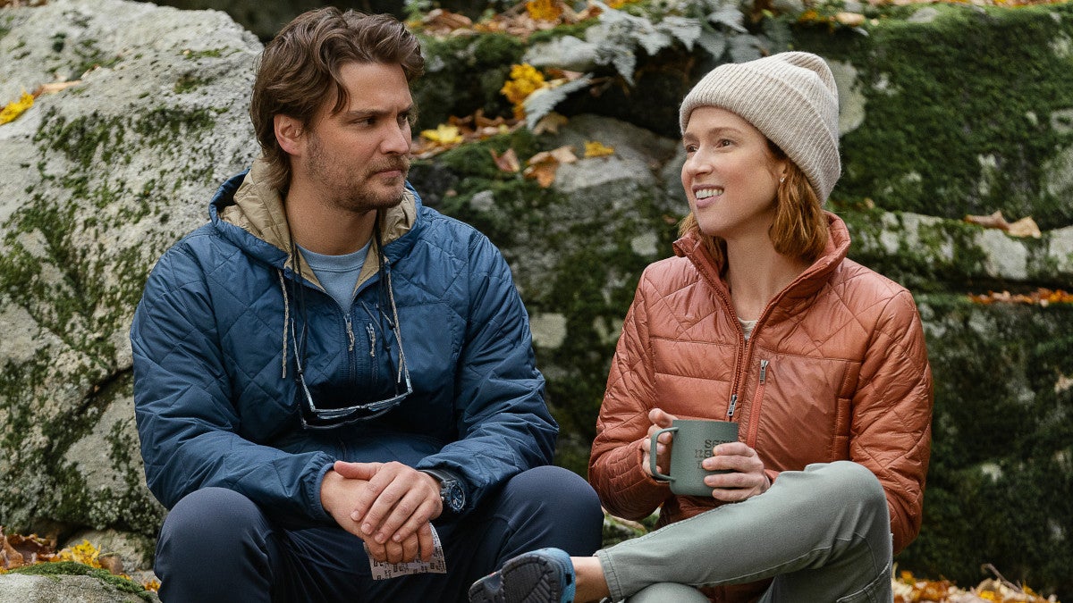 Katherine Center, auteure de “Happiness for Beginners”, parle du film Netflix et des comédies romantiques.