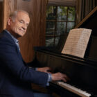 Kelsey Grammer Hypes Up His ‘Extraordinary’ New ‘Frasier’ Sidekick