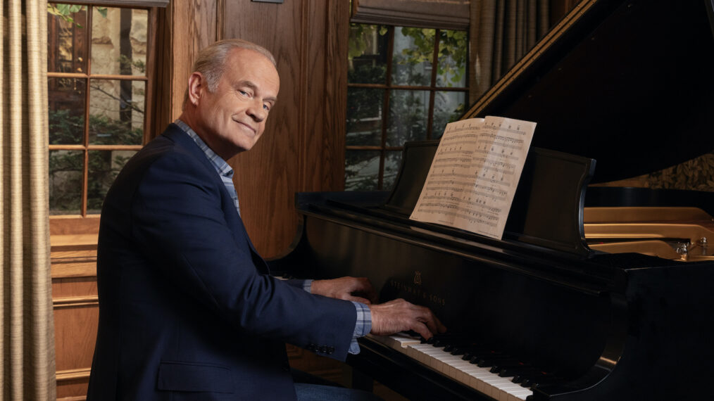 Kelsey Grammer revient dans une sitcom culte avec un thème iconique repensé (PHOTOS)